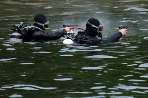 «Велосипед» для водолаза: как обучают подводников Росгвардии на Байкале (ФОТО) | Русская весна