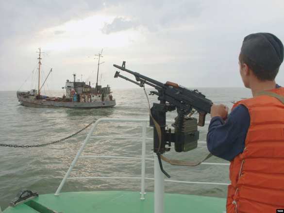 Задержанные северокорейские суда с напавшими на российских пограничников доставили в Находку | Русская весна