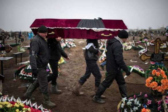 Ожесточённые бои в дебальцевском  «котле» горестным эхом докатились до Амвросиевки | Русская весна