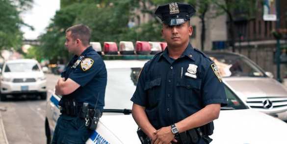 В США полицейские вновь застрелили чернокожего подростка (ВИДЕО) | Русская весна