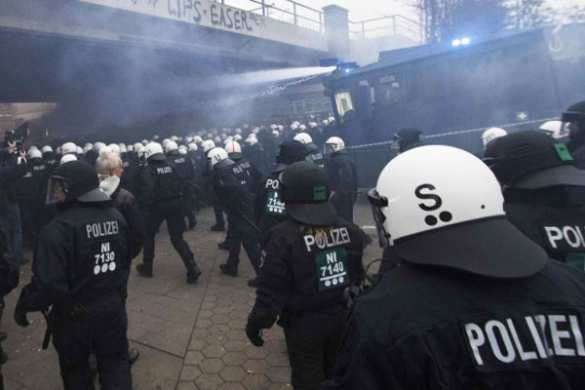 Число преступлений на почве правого экстремизма в ФРГ выросло почти в два раза | Русская весна