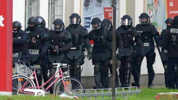 В Германии эвакуируют более 50 тысяч человек для обезвреживания двухтонной бомбы | Русская весна