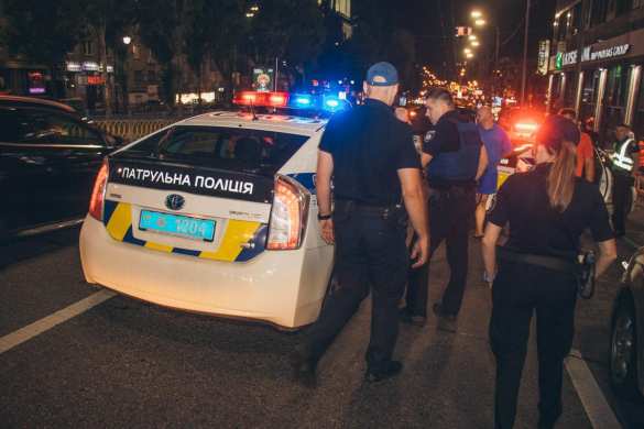 Чуть не линчевали: в Киеве водитель Hummer насмерть сбил 10-летнюю россиянку (ФОТО, ВИДЕО) | Русская весна