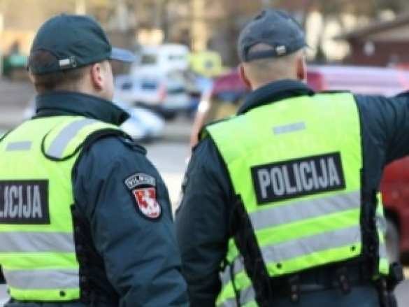 Глава МВД Литвы ушел в отставку после инцидента с оружием полицейского | Русская весна