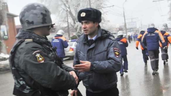 Около 7,5 тысяч человек эвакуированы из трех торговых центров в Москве | Русская весна