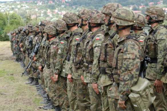 «Путин и Лукашенко напали с неожиданной стороны»: власти Польши хотят поставить страну под ружьё | Русская весна