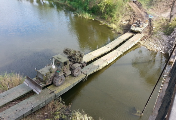 Будни Славянска: оккупанты ужесточили контроль, люди бегут от мобилизации в ДНР и окрестные леса | Русская весна