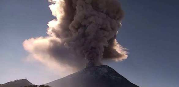Все жители острова в Тихом океане эвакуированы из-за извержения вулкана (ФОТО, ВИДЕО) | Русская весна