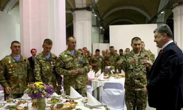 Без украинцев войну было бы не выиграть, уверен Порошенко (ФОТО+ВИДЕО) | Русская весна