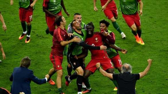 МОЛНИЯ: Сборная Португалии впервые в истории выиграла чемпионат Европы (+ФОТО, ВИДЕО) | Русская весна