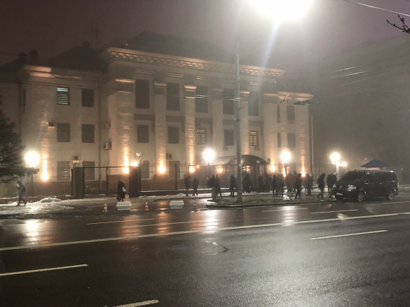 Власти Киева разрывают договор аренды земли с посольством России | Русская весна