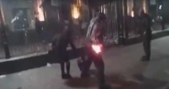 Ночью посольство России в Киеве закидали «коктейлями Молотова» (ФОТО, ВИДЕО 18+) | Русская весна