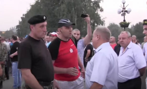 Гнида, мы тебя порвем! — «Правый сектор» угрожает мэру Кривого Рога Вилкулу (ВИДЕО) | Русская весна