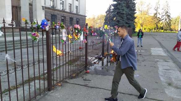 В Одессе осквернили мемориал погибшим в Доме профсоюзов (ФОТО) | Русская весна