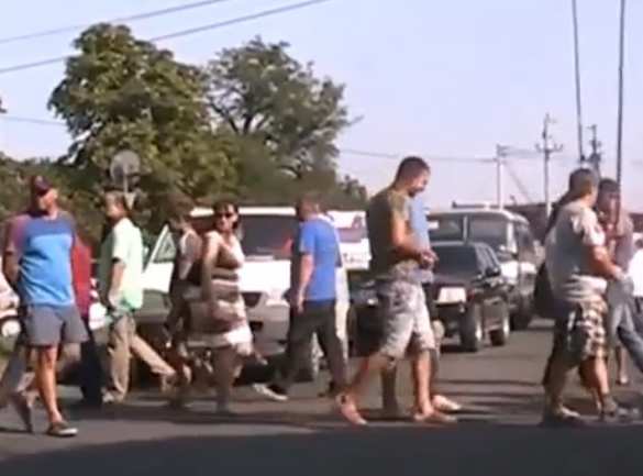 «Правый Сектор» перекрыл трассу в Первомайске (ВИДЕО) | Русская весна