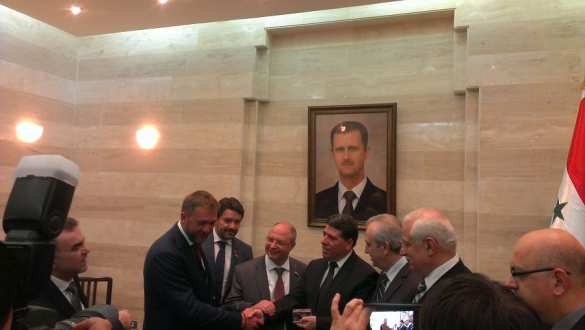 Премьер Сирии рассказал «Русской Весне» о том, что против России и САР ведется информвойна, самолеты ВКС РФ никогда не бомбили мирных граждан Сирии | Русская весна