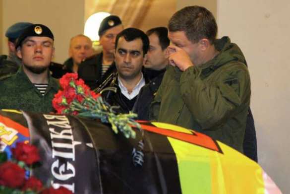 «Мы потеряли Донбасс!» — на Украине в ярости от всенародного прощания с Моторолой (ФОТО) | Русская весна