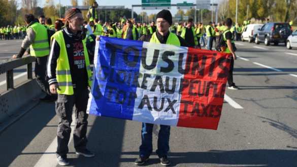 Сотни пострадавших: Францию охватили массовые протесты (ФОТО, ВИДЕО) | Русская весна