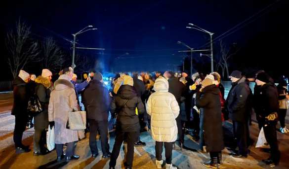 Массовые протесты захлестнули Украину: люди перекрывают дороги в городах из-за отсутствия света (ВИДЕО) | Русская весна