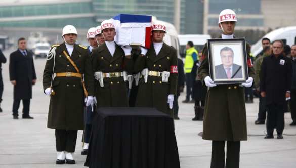 Самолёт с телом российского посла приземлился в Москве (+ФОТО) | Русская весна