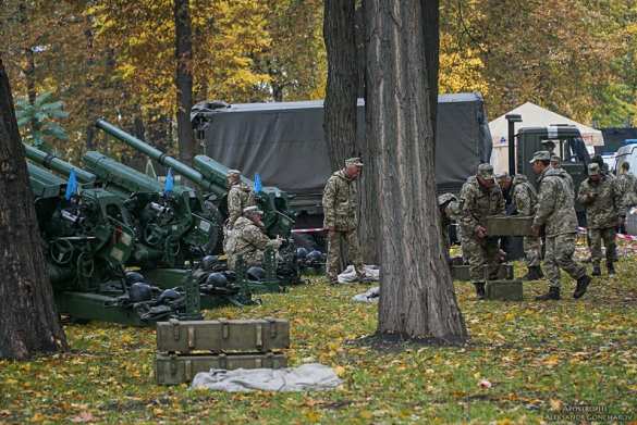 МОЛНИЯ:  прямо напротив Верховной Рады стреляет артиллерия (ФОТО, ВИДЕО) | Русская весна