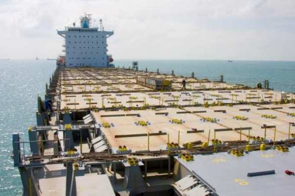 Эстония задержала контейнеровоз с российскими моряками | Русская весна