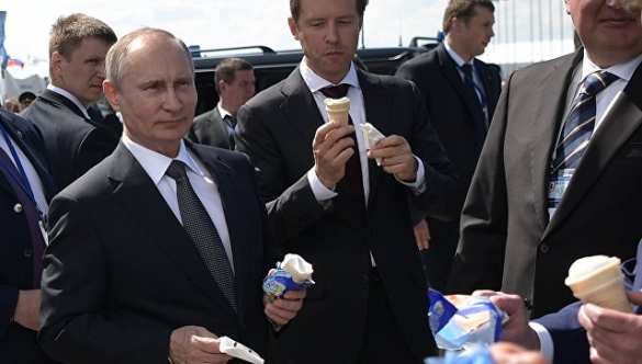 Путин угостил членов правительства мороженым (ВИДЕО) | Русская весна