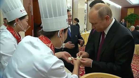 Появились кадры, как Путин лепил пельмени и пёк блины для лидера Китая (ФОТО, ВИДЕО) | Русская весна