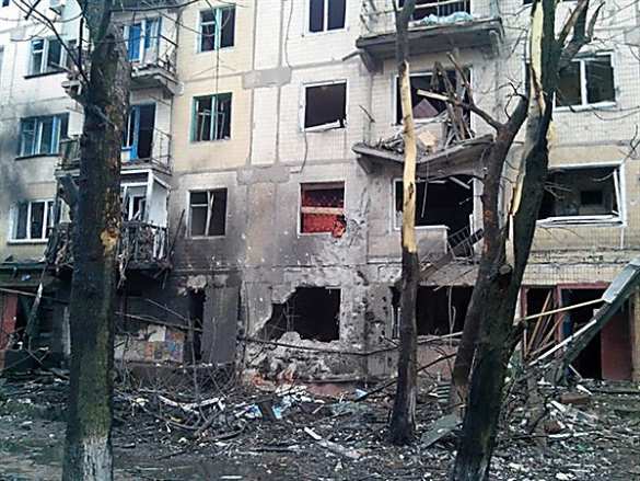 Четыре жилых дома Горловки разрушены в ходе ночного обстрела города | Русская весна