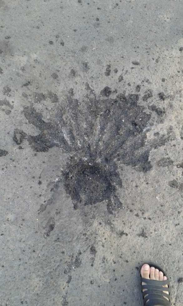 Десятки людей стали жертвами обстрелов карателями городка Зугрэс в ДНР. (Видео 18+) | Русская весна