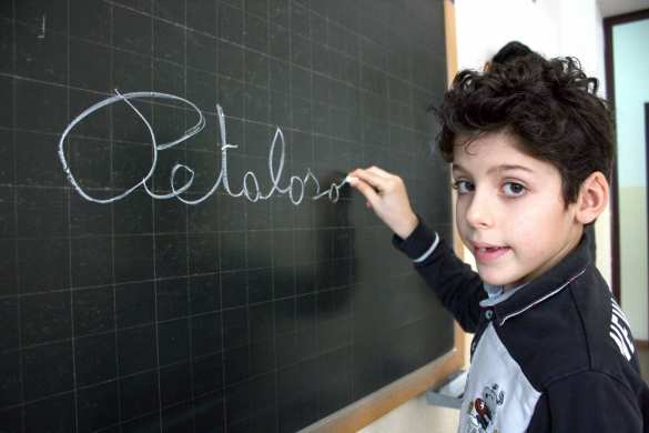 Детям без прививок стали запрещать ходить в школу в Европе | Русская весна