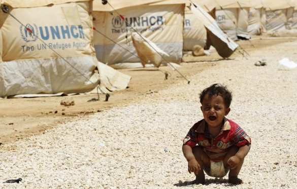 Дикий «розыгрыш»: в Турции ребенка-беженца из Сирии напугали бомбардировкой (ВИДЕО) | Русская весна