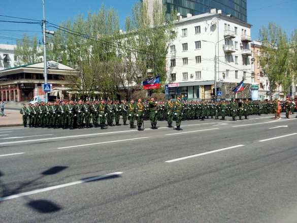 Не могу передать словами, как я горд, — серб Деки с репетиции парада Победы в Донецке (ФОТО, ВИДЕО) | Русская весна