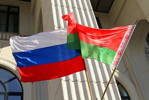 В Минске рассказали о подготовке экипажей самолётов со спецбоеприпасами | Русская весна