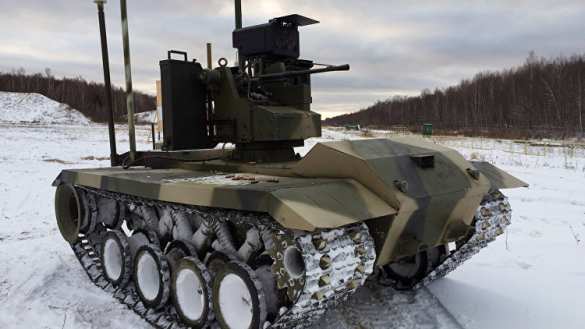 Боевые роботы впервые приняли участие в стрельбах в Алабино | Русская весна