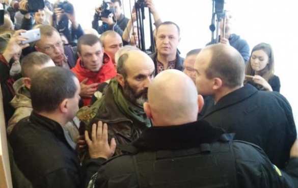 В Ровненском облсовете возникла массовая потасовка из-за янтаря (ФОТО, ВИДЕО) | Русская весна