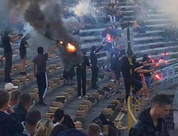 Массовая драка в Ровно: зрители соревнований по спидвею избили ультрас (ФОТО, ВИДЕО) | Русская весна