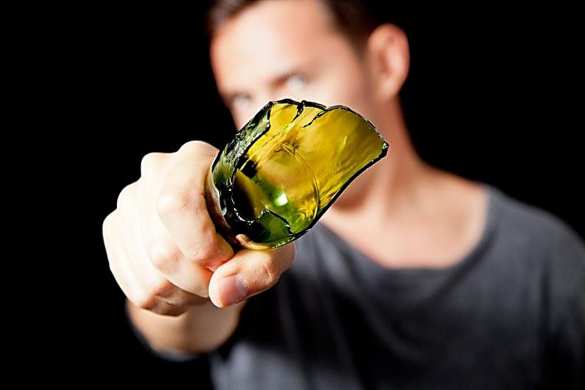 В Польше на украинца напали 7 человек и забросали его бутылками | Русская весна