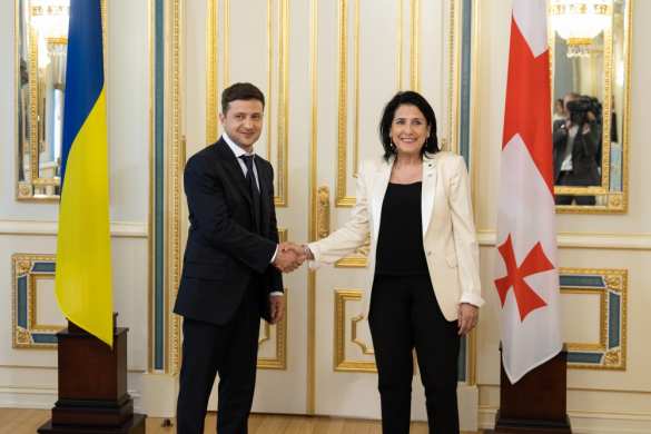 Президент Грузии отменила визит на Украину | Русская весна