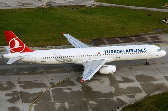 Два самолёта столкнулись в аэропорту Стамбула (ВИДЕО) | Русская весна