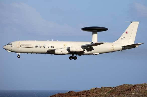 Самолет НАТО следит за стрельбами в Крыму | Русская весна