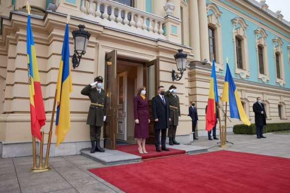 «Президент Молдавии не боится назвать Крым украинским», — Зеленский | Русская весна
