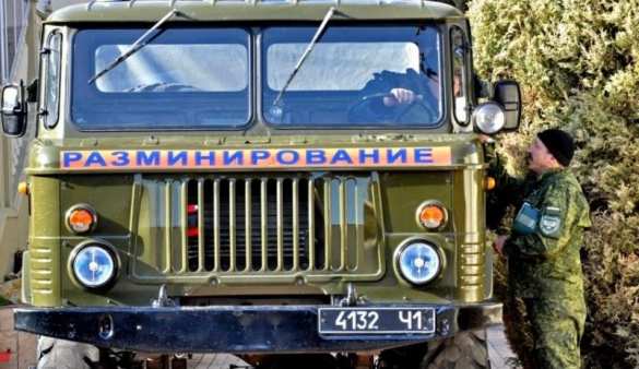 Два сапера ДНР подорвались на растяжке, разминируя ключевой водоканал в регионе | Русская весна