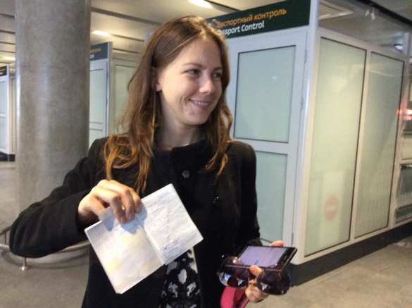 У сестры Савченко изъяли книги «летчицы», их проверят на экстремизм (ФОТО) | Русская весна