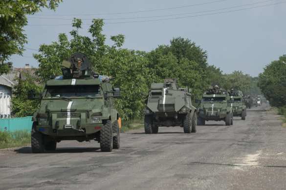 Первое боевое применение приобретенных Украиной бронетранспортеров Saxon (ФОТО) | Русская весна