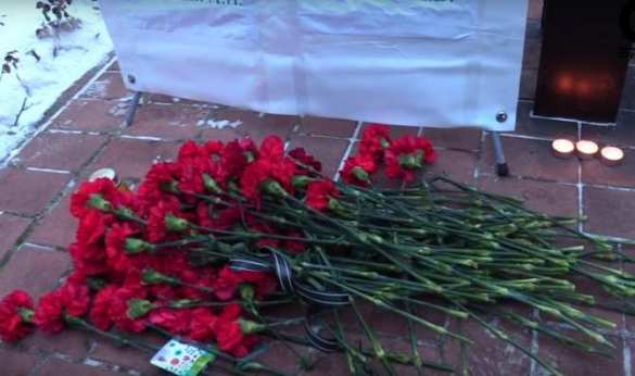 ДНР скорбит вместе с Россией: в Донецке почтили память погибших в авиакатастрофе (ВИДЕО) | Русская весна