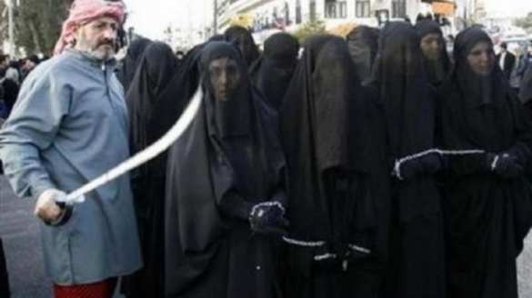 «Пытавшихся сбежать публично казнили», — бывшая секс-рабыня ИГИЛ об ужасах плена | Русская весна