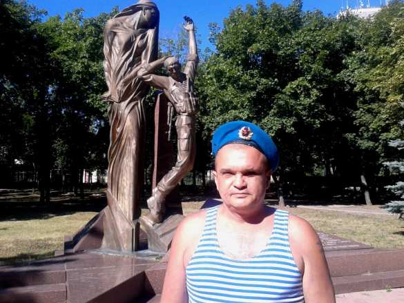 «Я Афган пережил, на шахте 30 лет выдюжил. И эту войну доломаю», — боец Народной милиции ЛНР | Русская весна