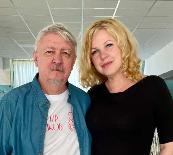 Адвокат Лимонова и Жириновского презентует в Мариуполе свою книгу о ДНР (ФОТО) | Русская весна