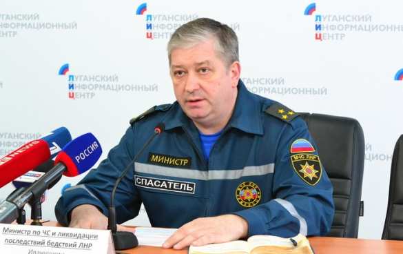 Глава МЧС ЛНР поздравил коллег с Днем спасателя (ФОТО) | Русская весна